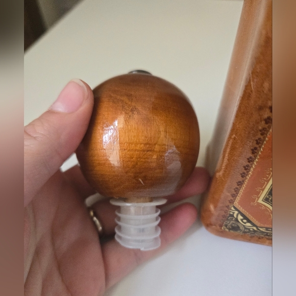 Vintahe Leather Wrapped Decanter - Picture 7 of 9